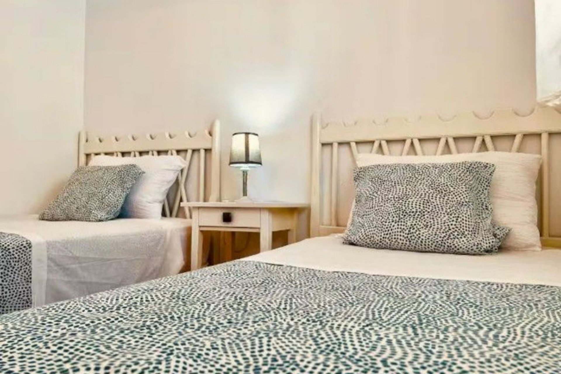 Reventa - House - Detached Villa - Estepona - Estepona Centro