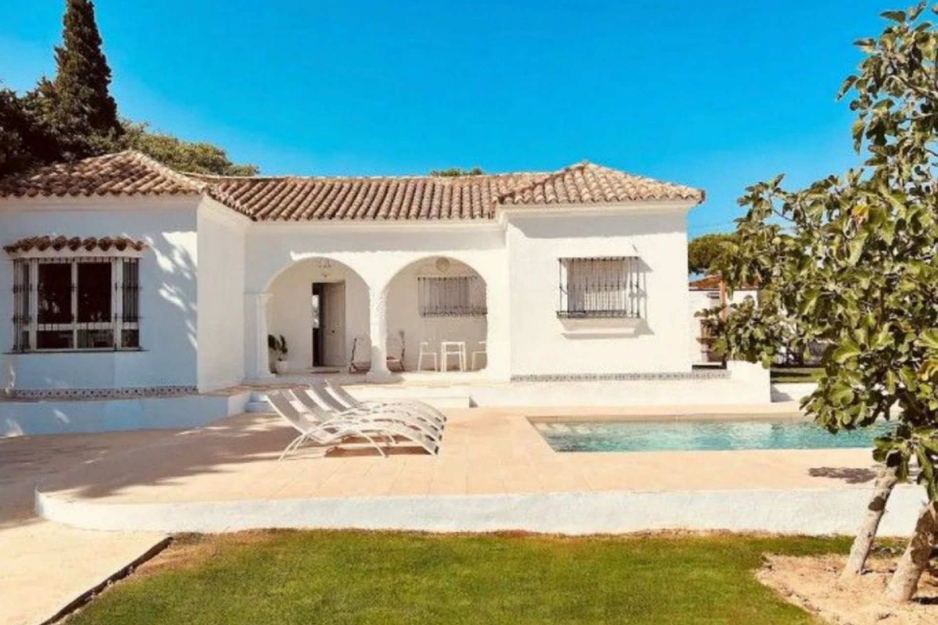Reventa - House - Detached Villa - Estepona - Estepona Centro