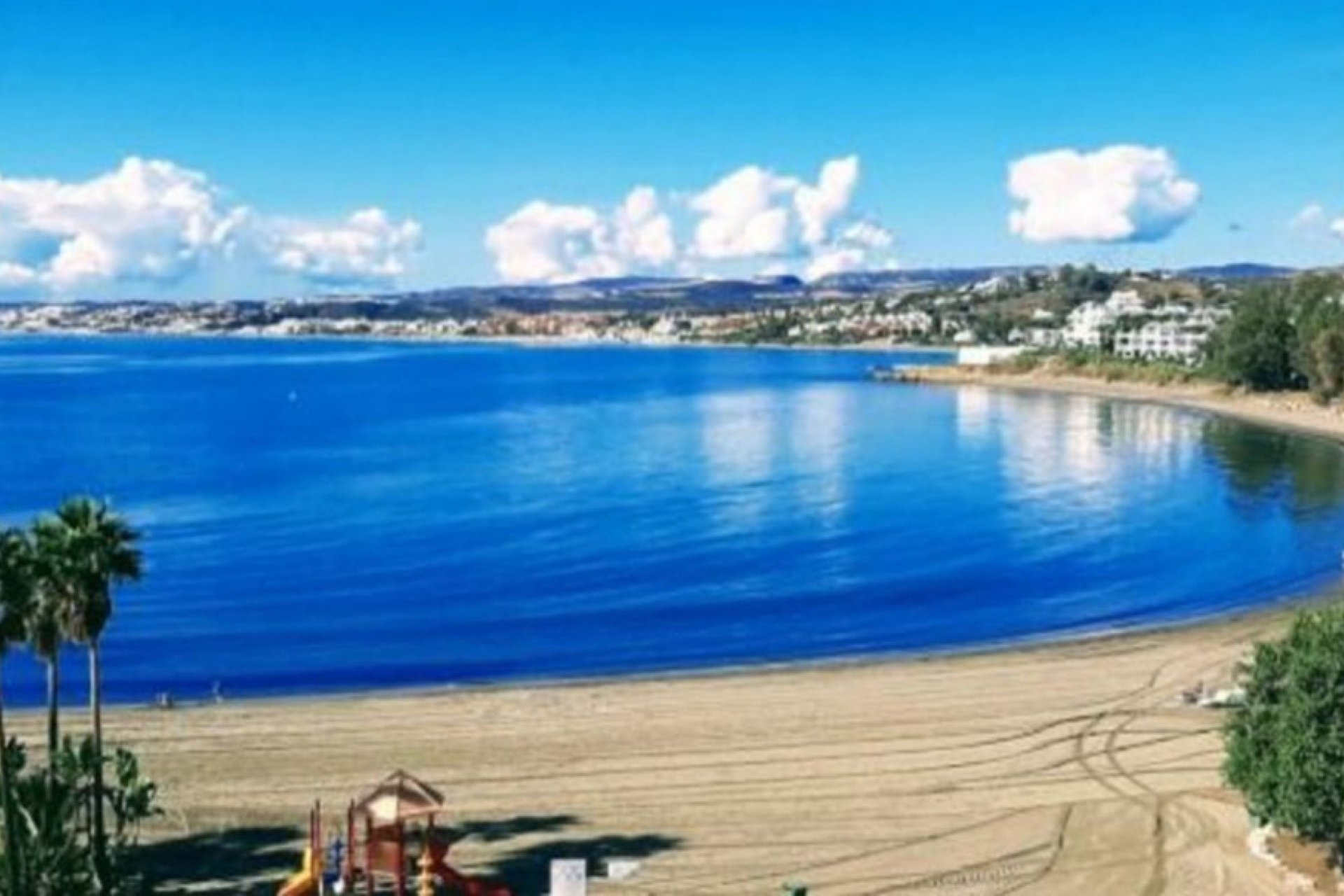 Reventa - House - Detached Villa - Estepona - Estepona Centro