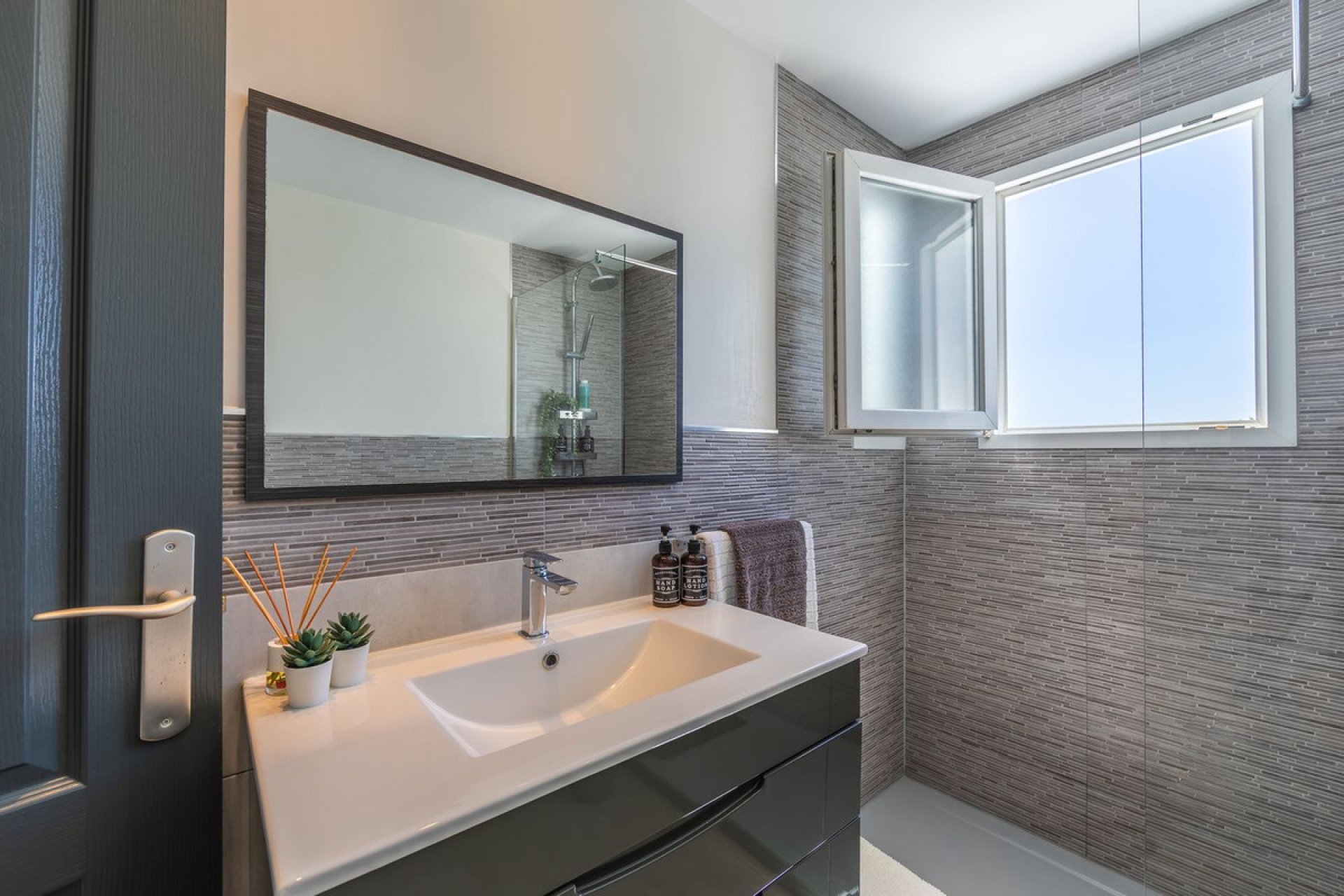 Reventa - House - Detached Villa - Estepona - Estepona Centro