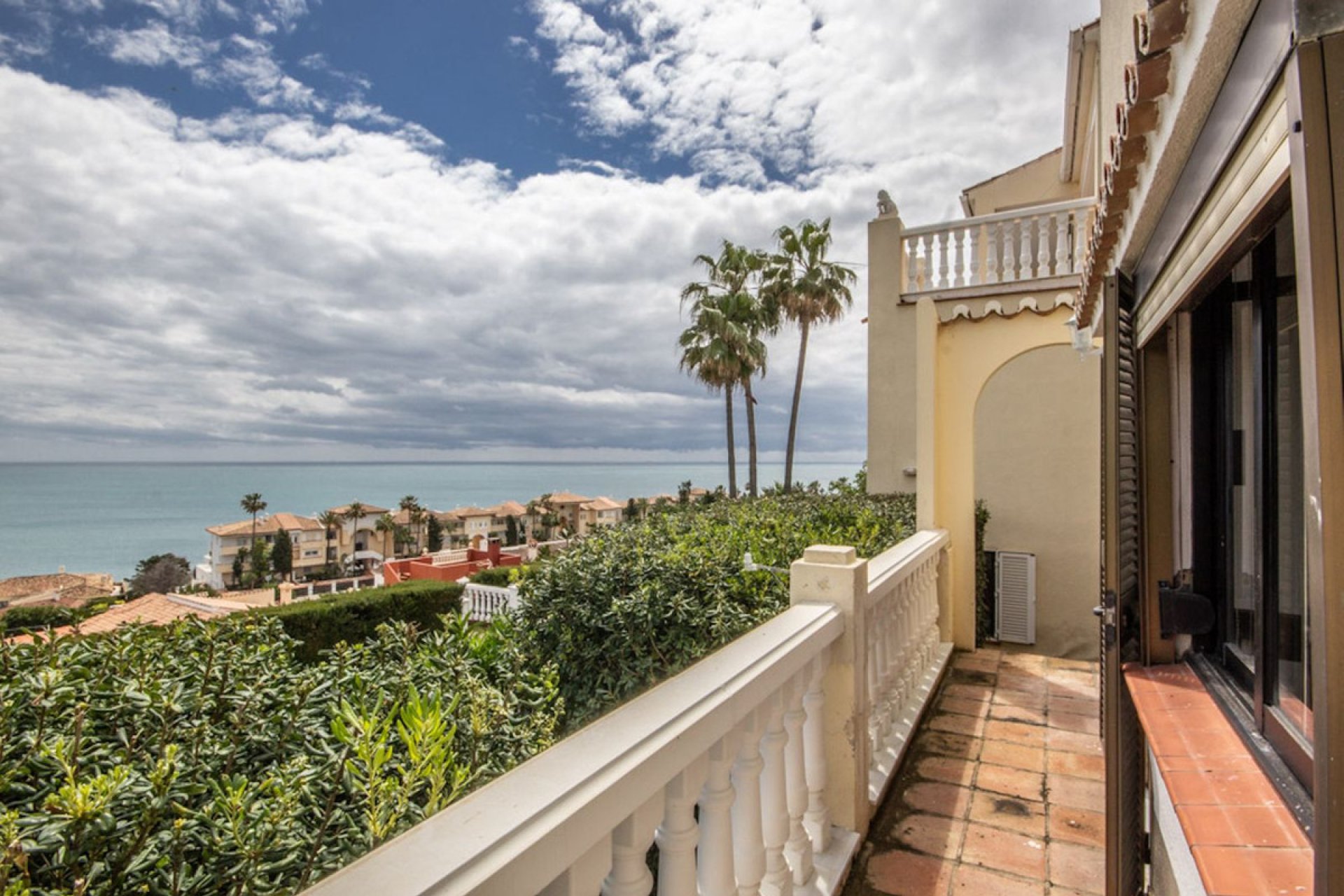 Reventa - House - Detached Villa - Estepona - Estepona Centro