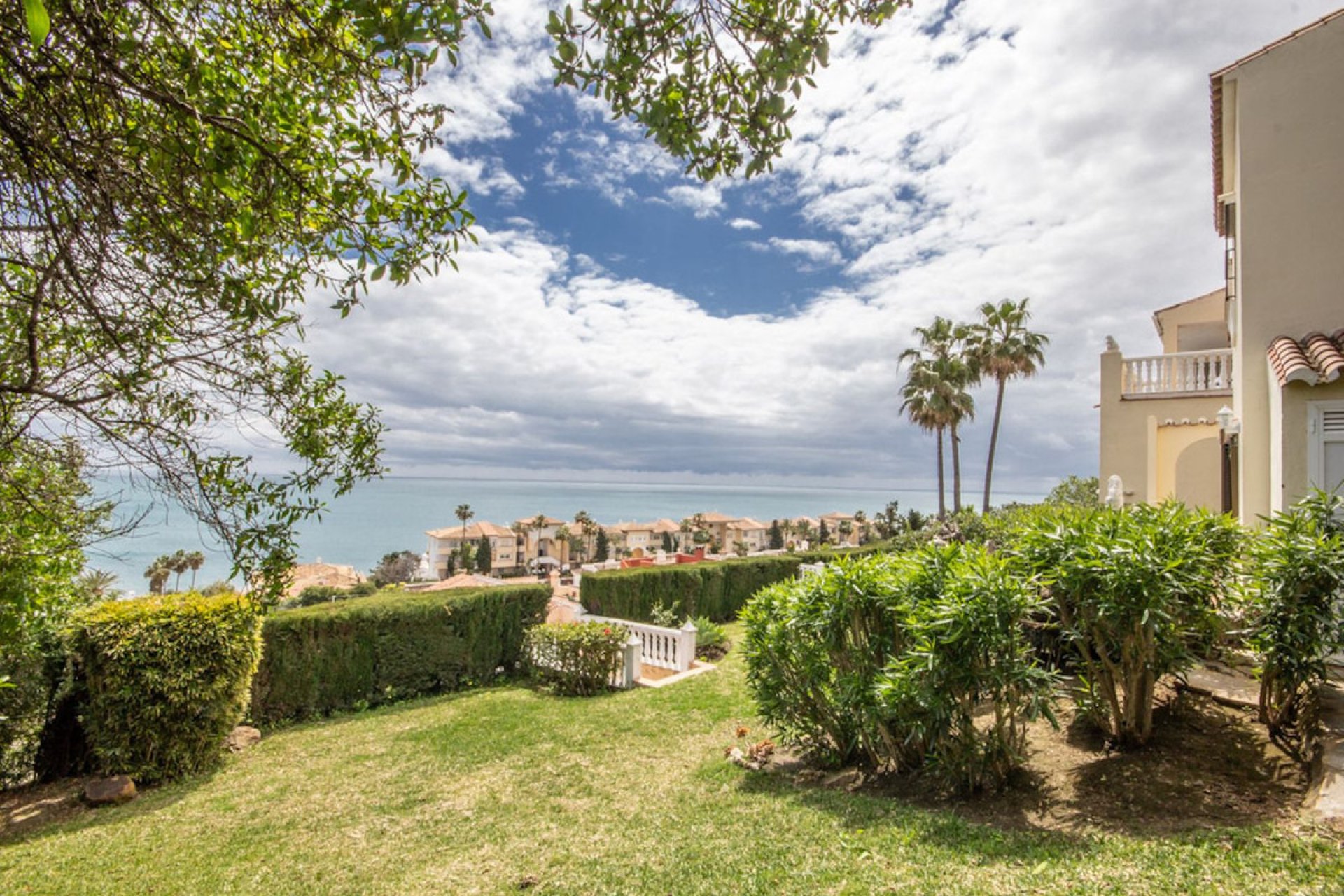 Reventa - House - Detached Villa - Estepona - Estepona Centro