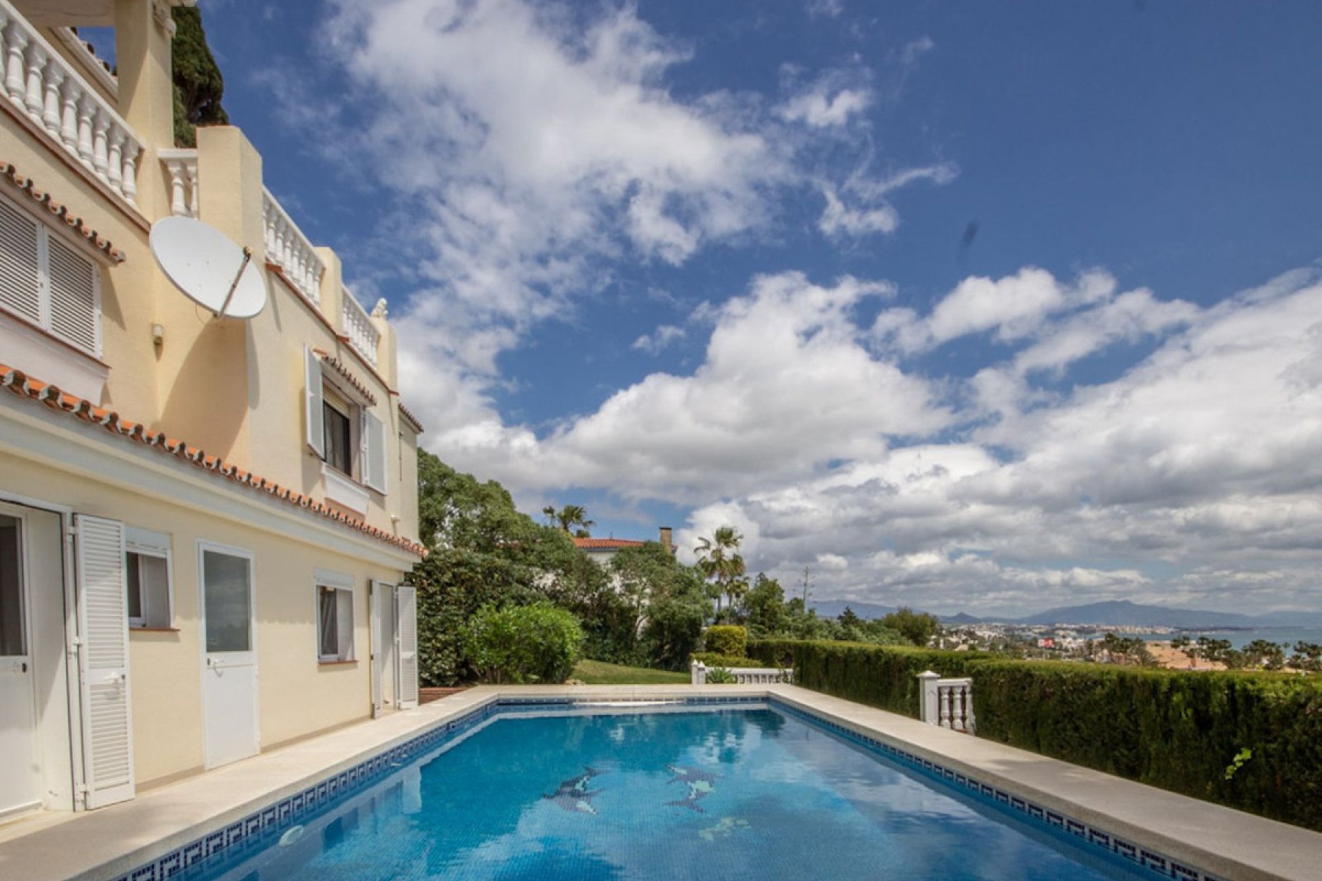 Reventa - House - Detached Villa - Estepona - Estepona Centro