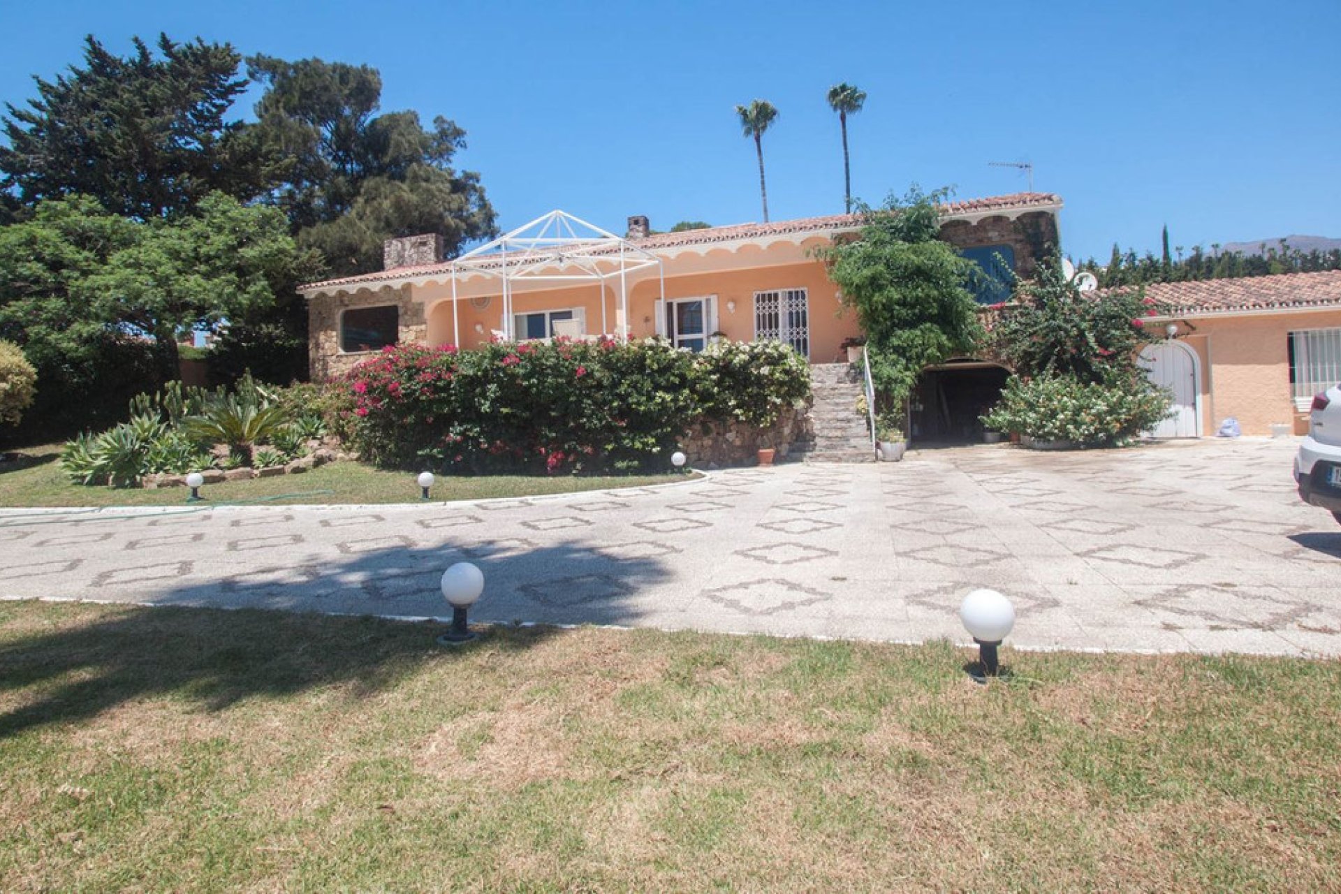 Reventa - House - Detached Villa - Estepona - Estepona Centro