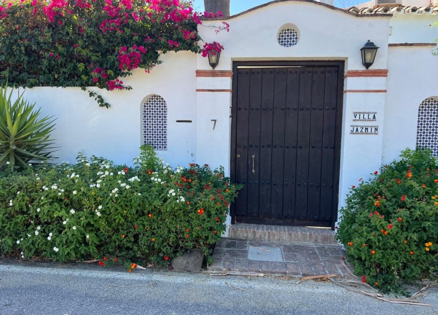 Reventa - House - Detached Villa - Estepona - Estepona Centro
