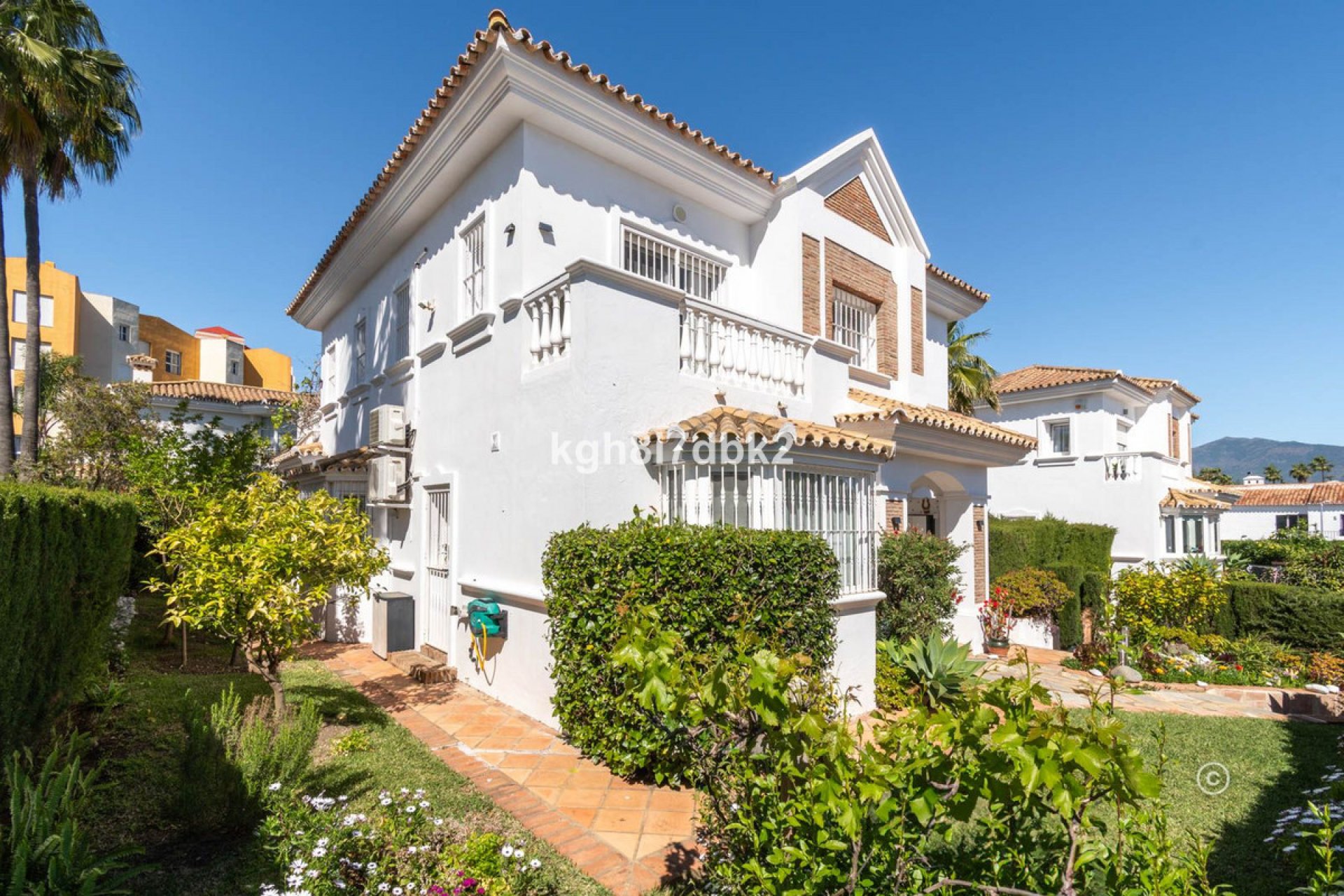 Reventa - House - Detached Villa - Estepona - Estepona Centro