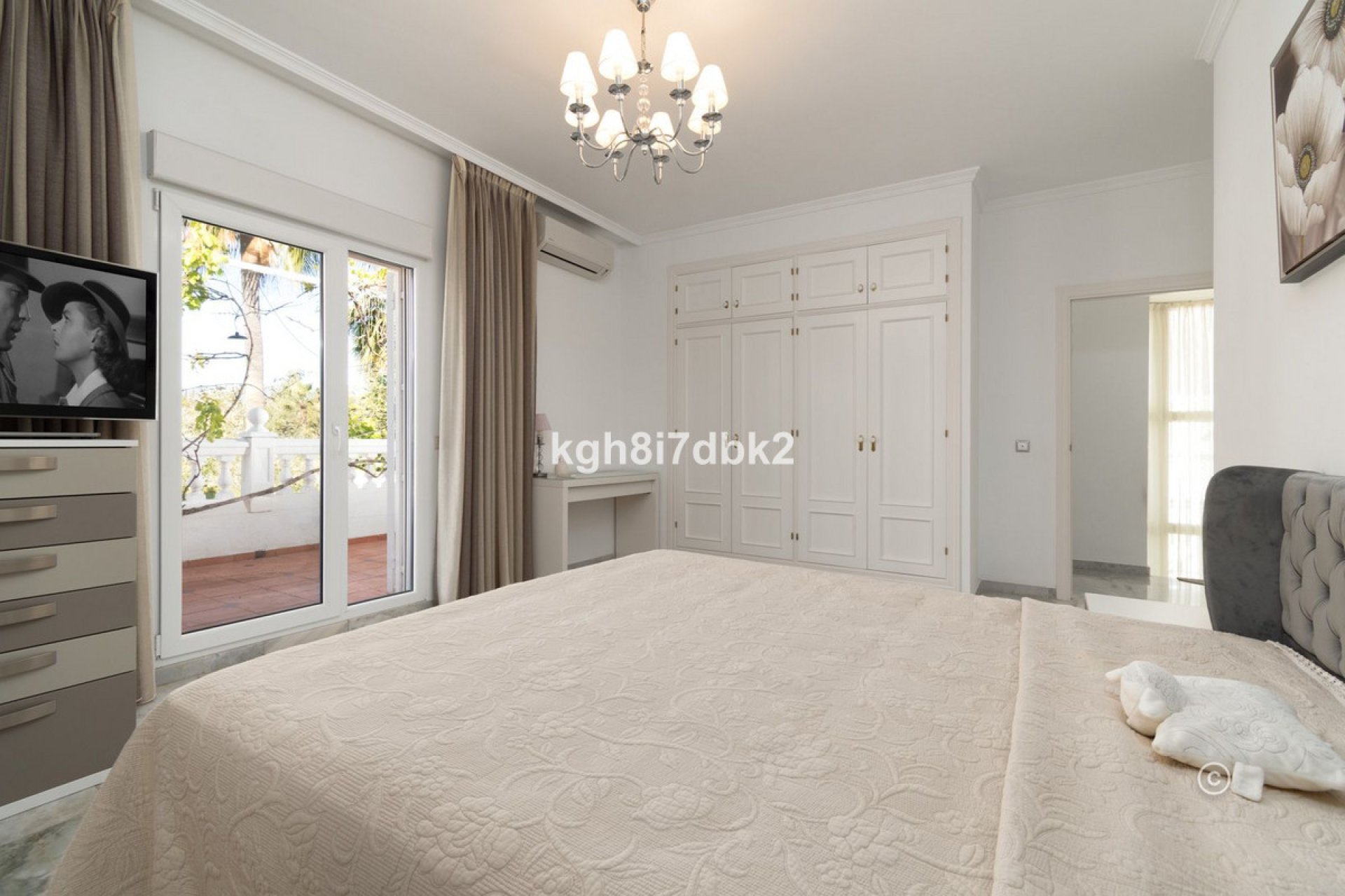 Reventa - House - Detached Villa - Estepona - Estepona Centro