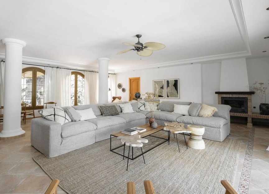 Reventa - House - Detached Villa - Estepona - Estepona Centro