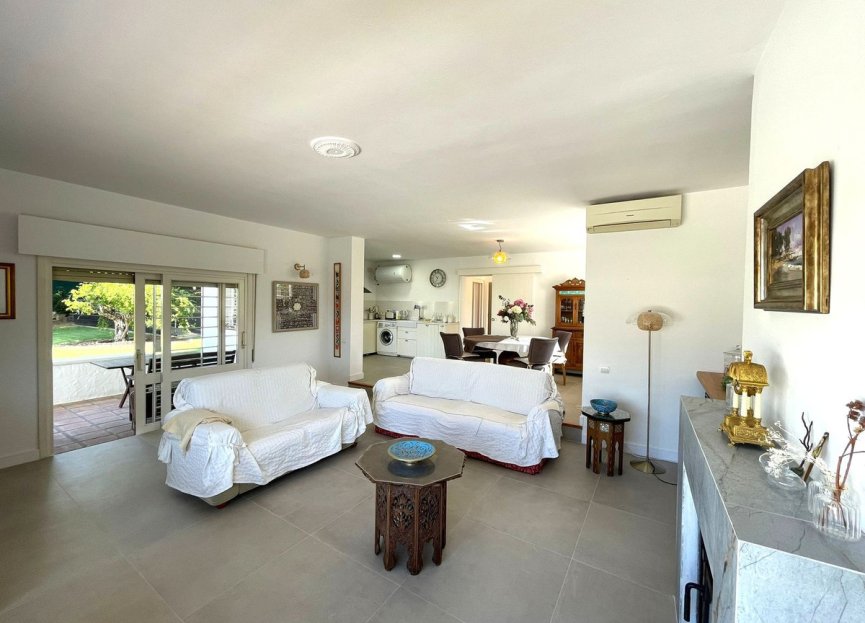 Reventa - House - Detached Villa - Estepona - Estepona Centro