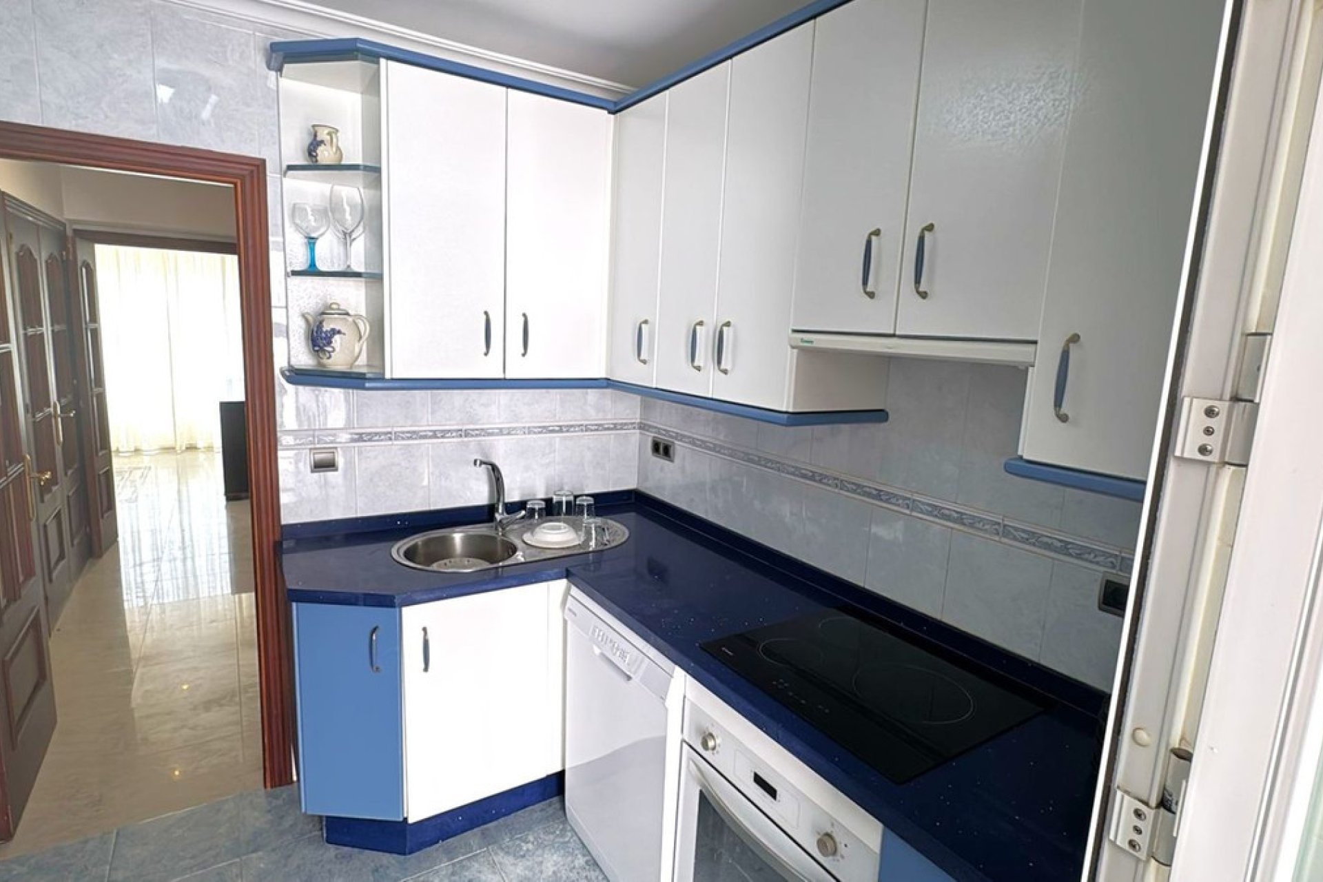 Reventa - House - Detached Villa - Estepona - Estepona Centro