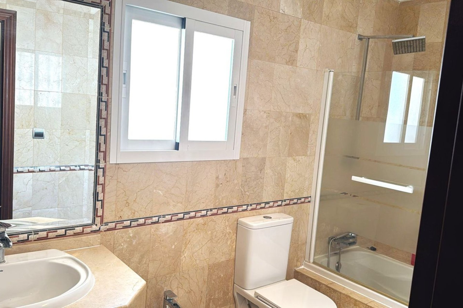 Reventa - House - Detached Villa - Estepona - Estepona Centro