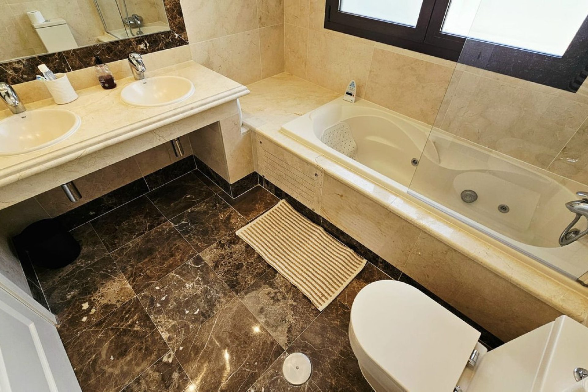 Reventa - House - Detached Villa - Estepona - Estepona Centro