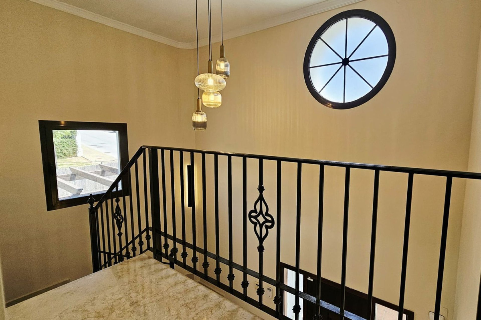 Reventa - House - Detached Villa - Estepona - Estepona Centro