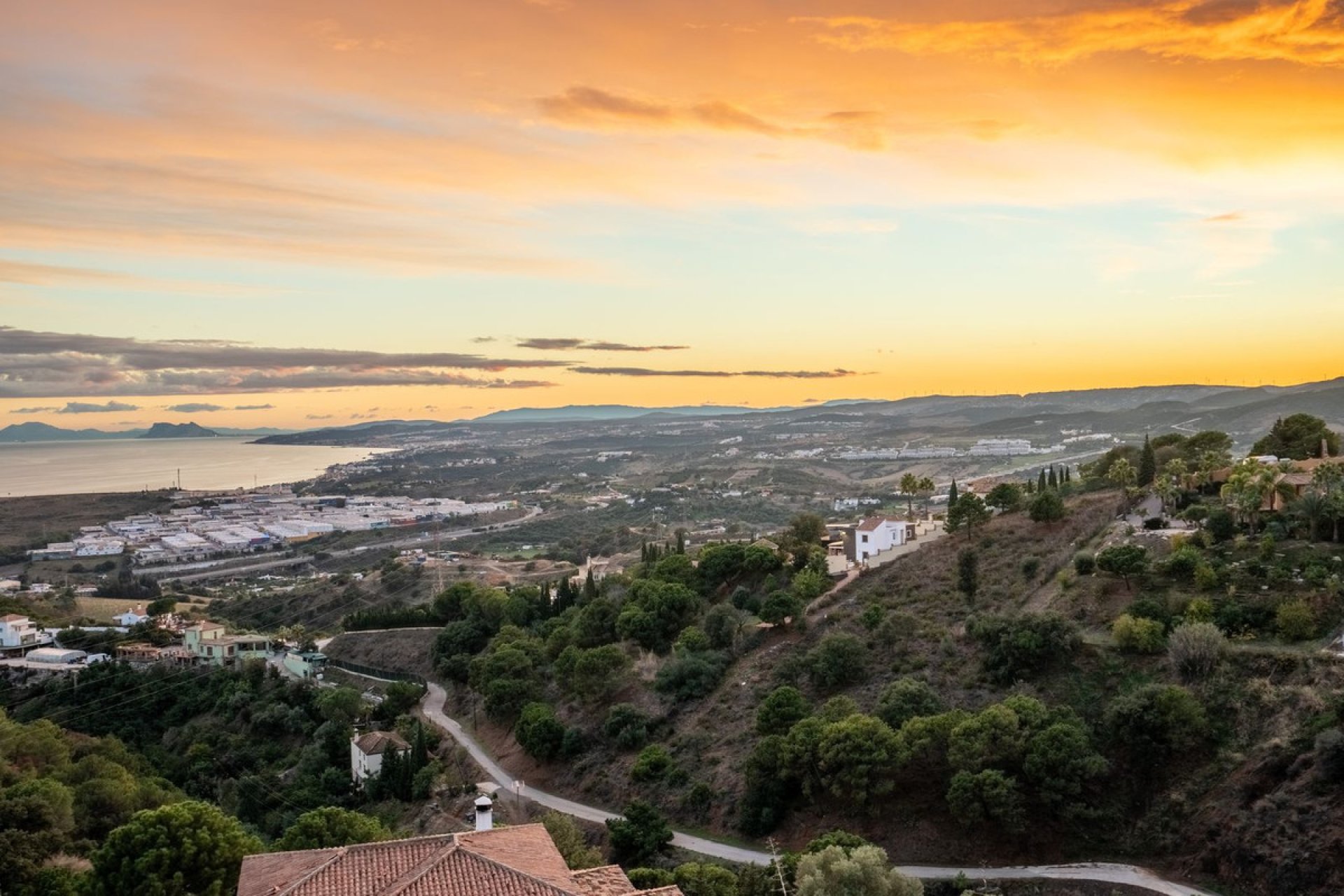 Reventa - House - Detached Villa - Estepona - Estepona Centro