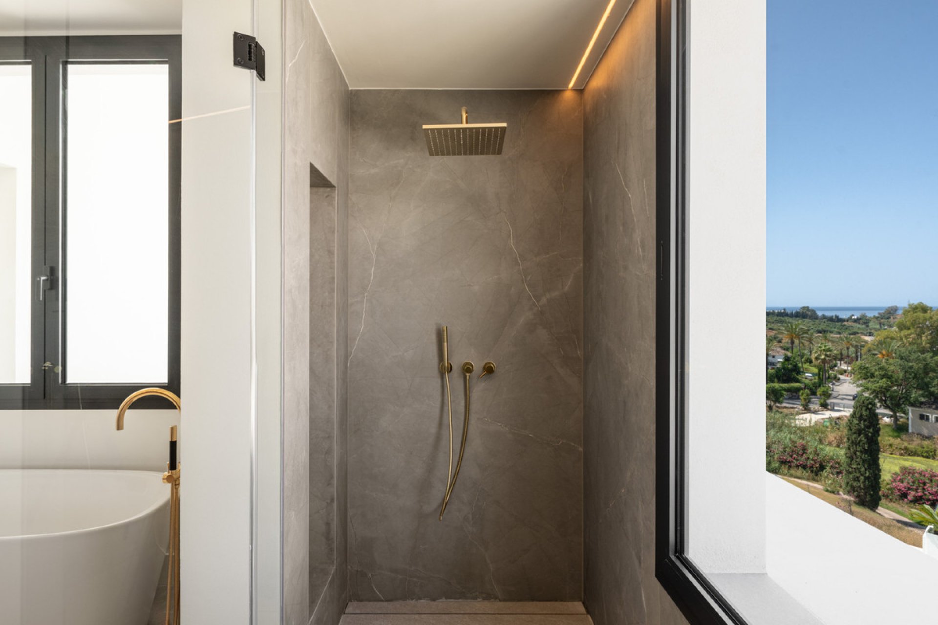 Reventa - House - Detached Villa - Estepona - Estepona Centro