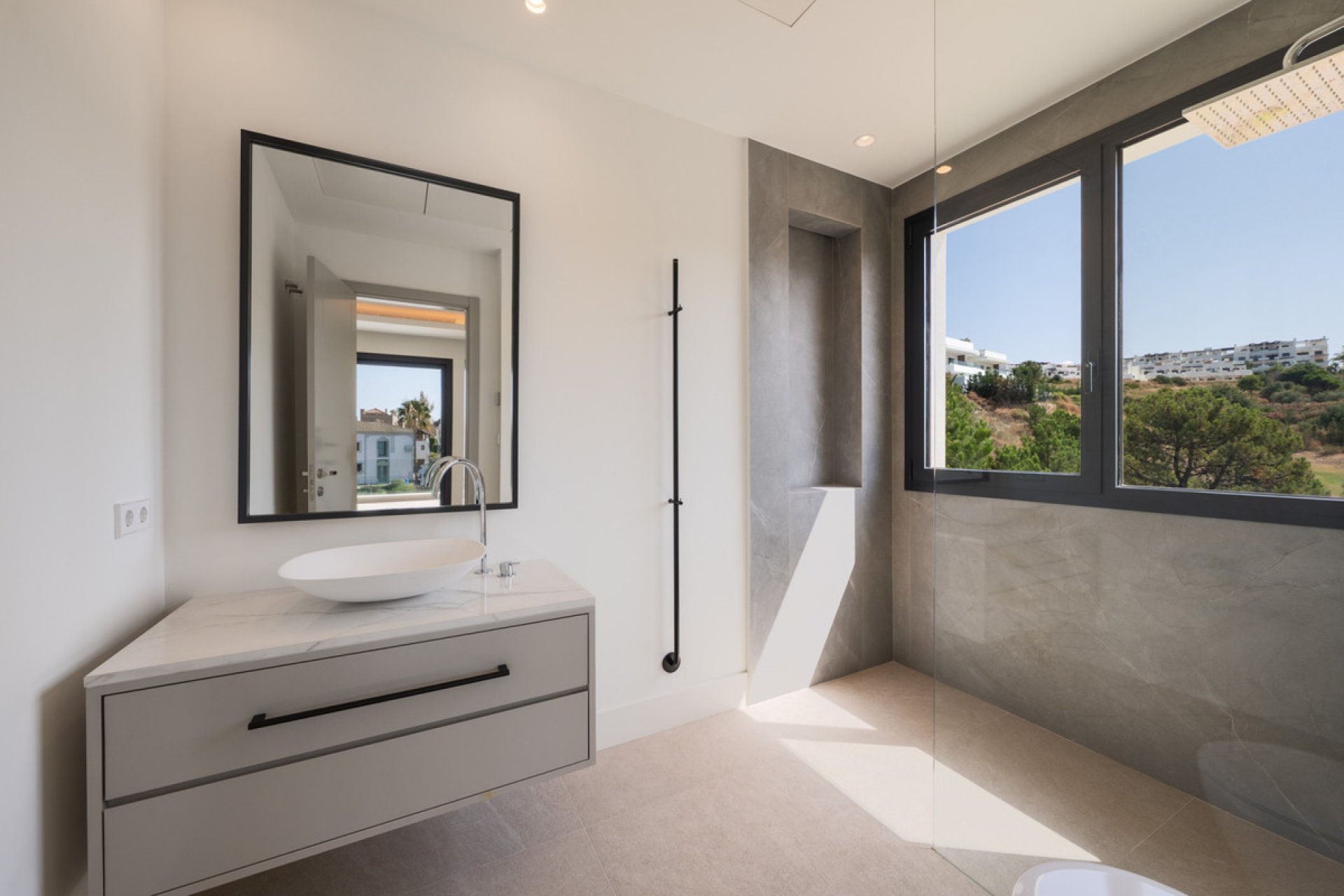 Reventa - House - Detached Villa - Estepona - Estepona Centro