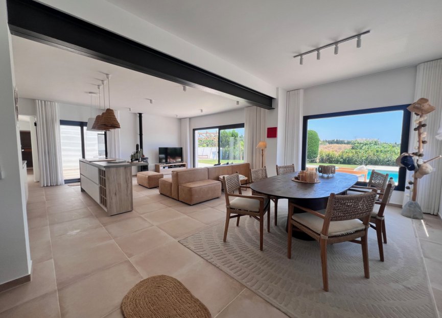 Reventa - House - Detached Villa - Estepona - Estepona Centro