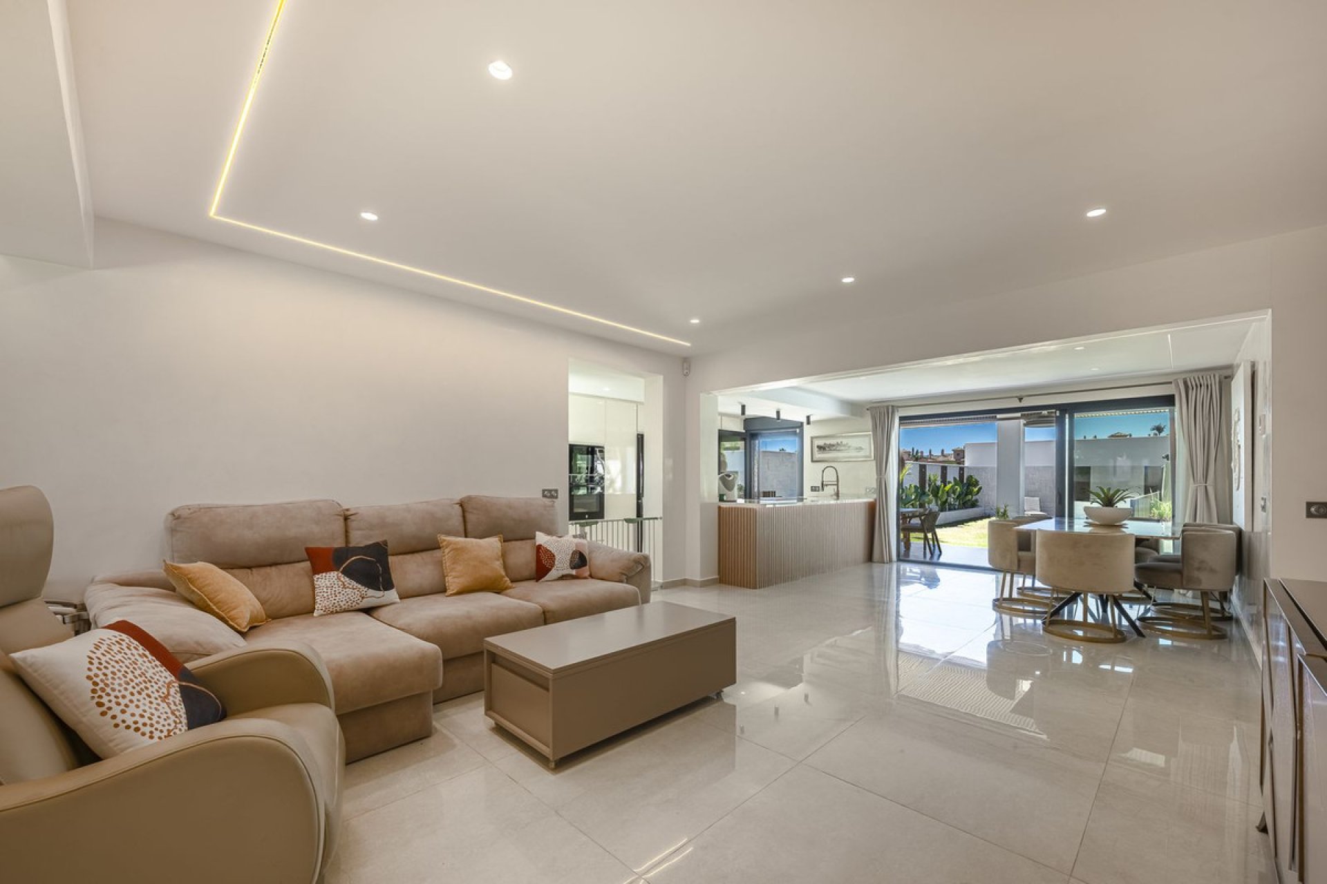 Reventa - House - Detached Villa - Estepona - New Golden Mile