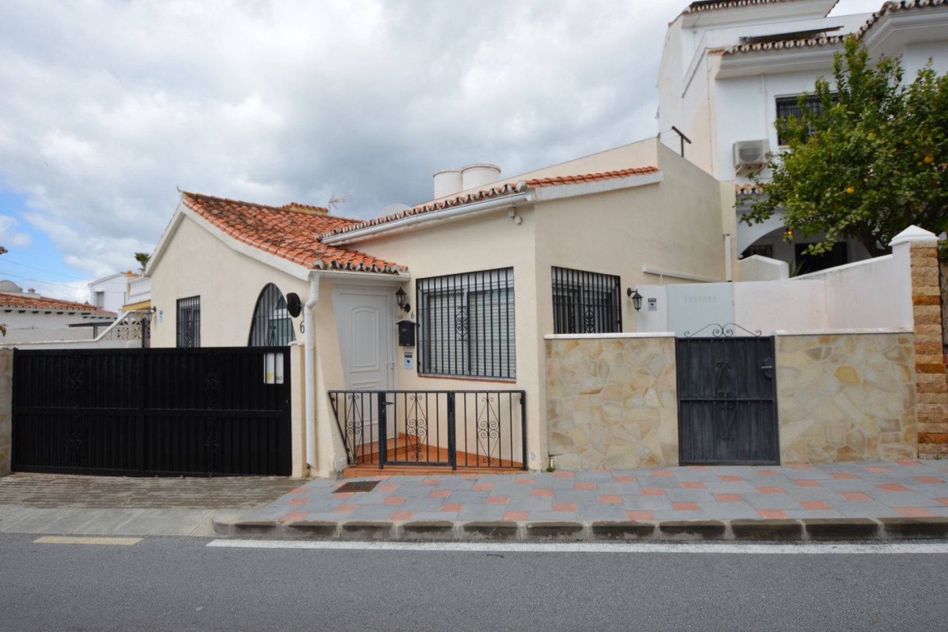 Reventa - House - Detached Villa - Fuengirola - Los Boliches