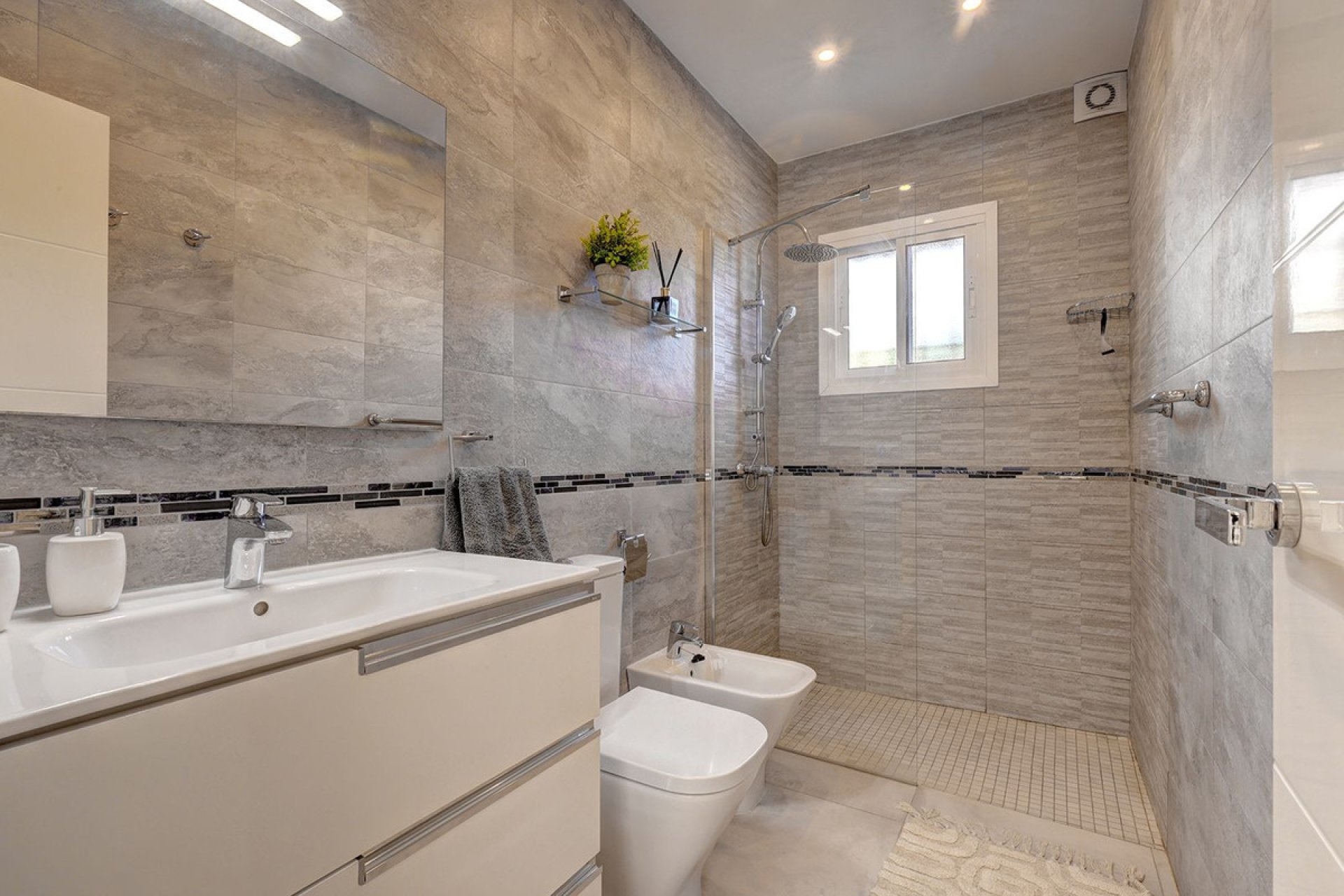 Reventa - House - Detached Villa - Fuengirola - Torreblanca