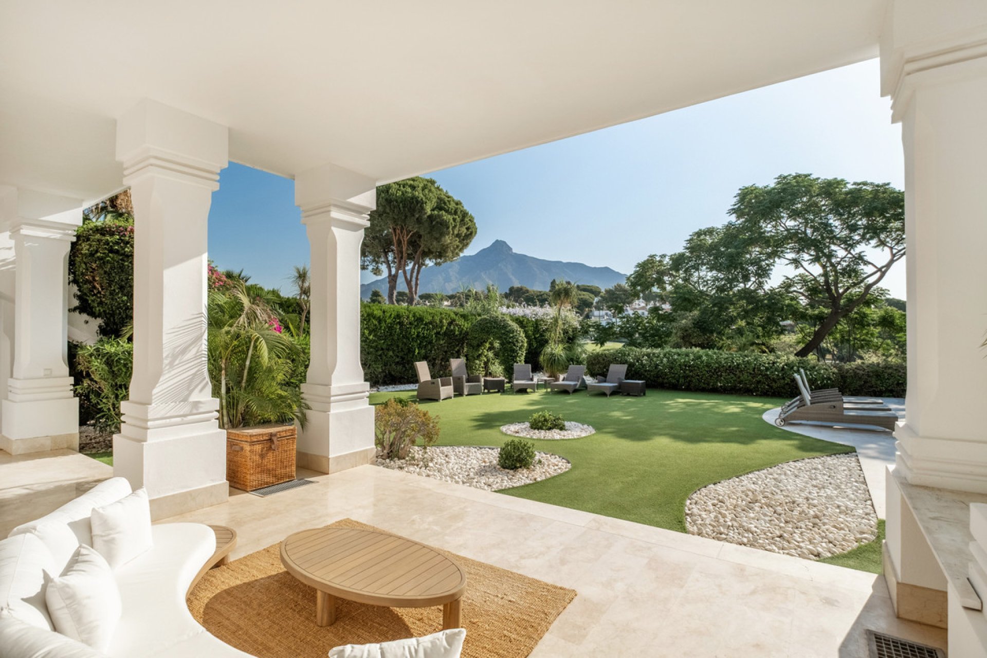 Reventa - House - Detached Villa - Marbella - Aloha