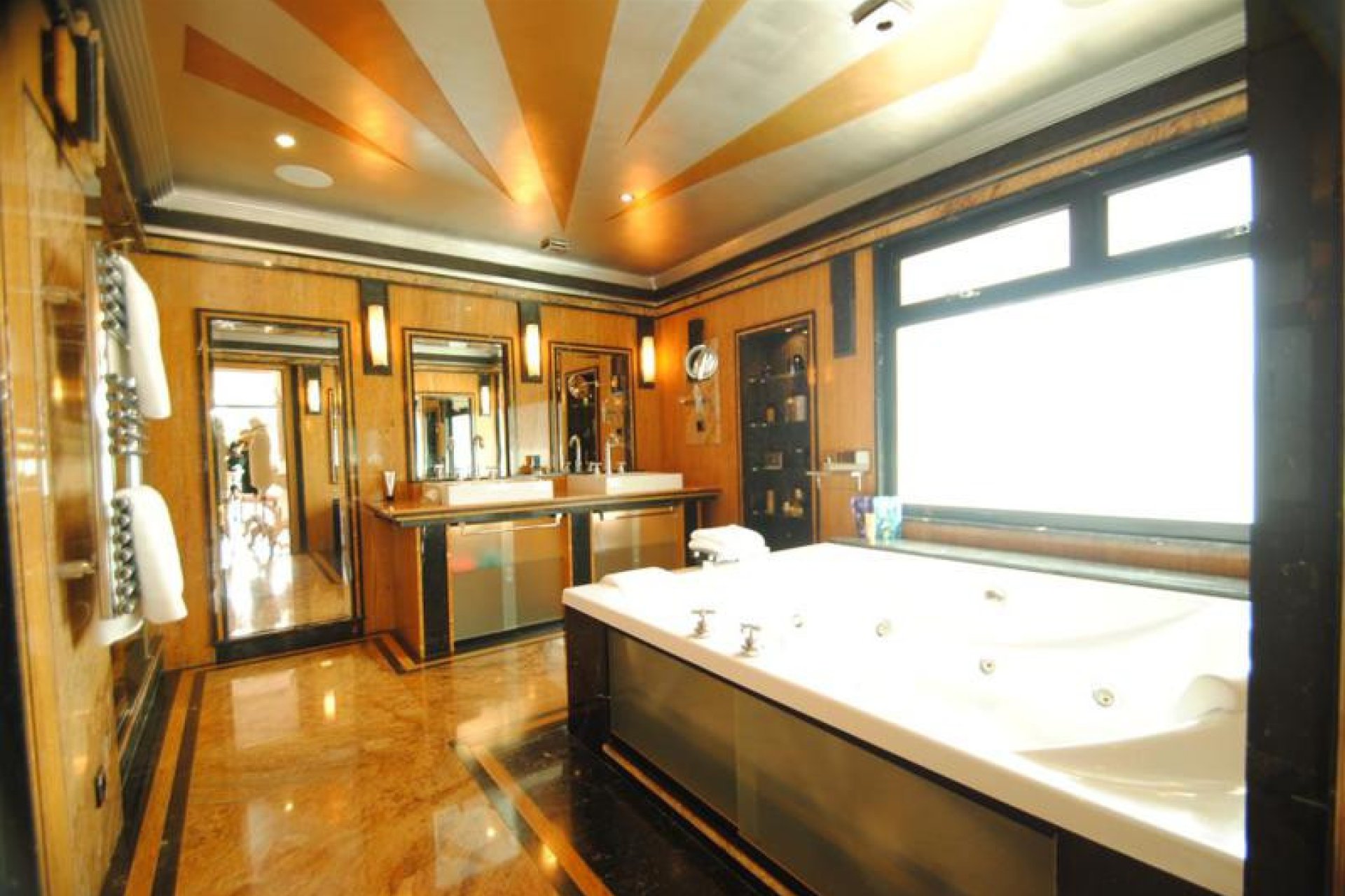 Reventa - House - Detached Villa - Marbella - Cabopino