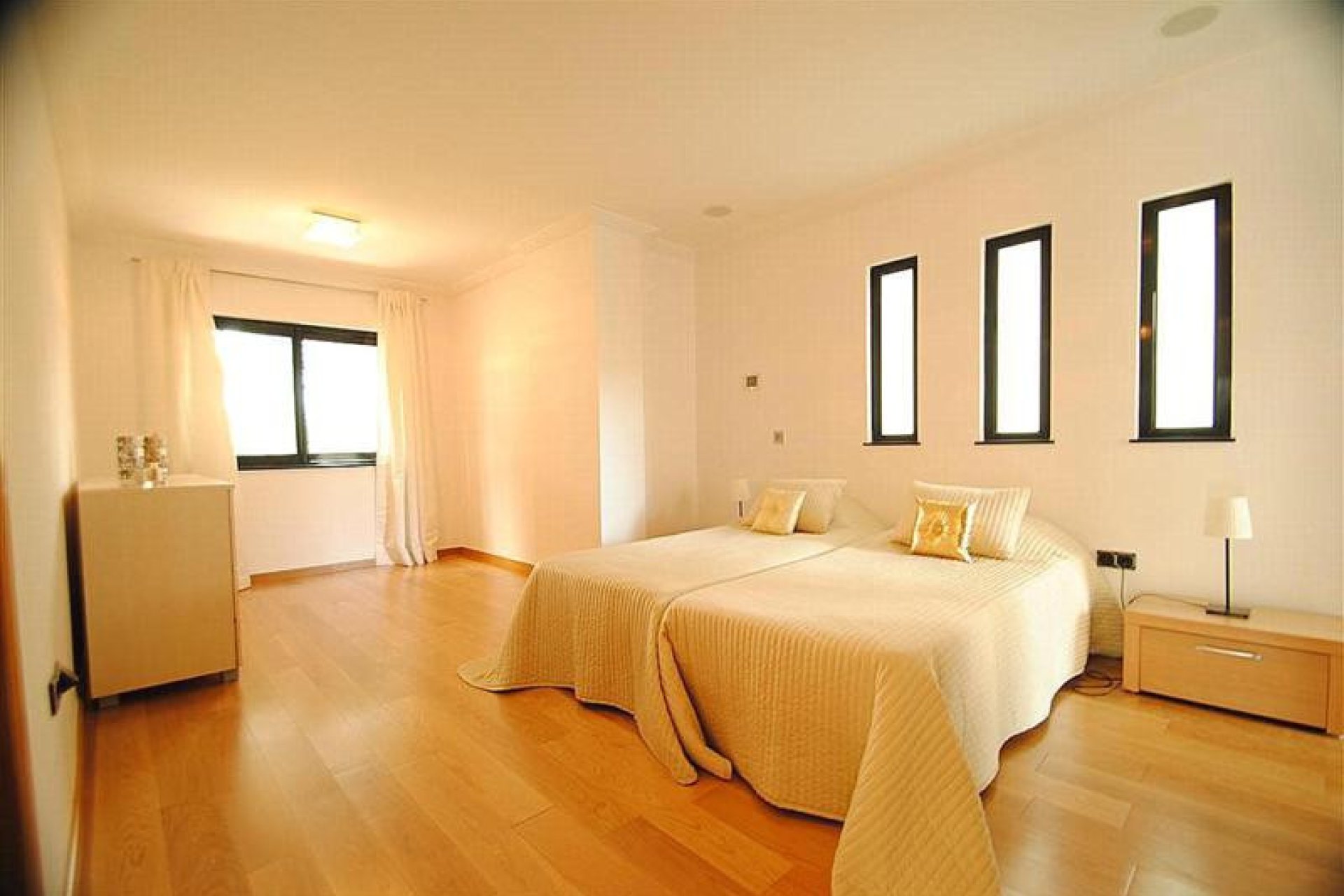 Reventa - House - Detached Villa - Marbella - Cabopino