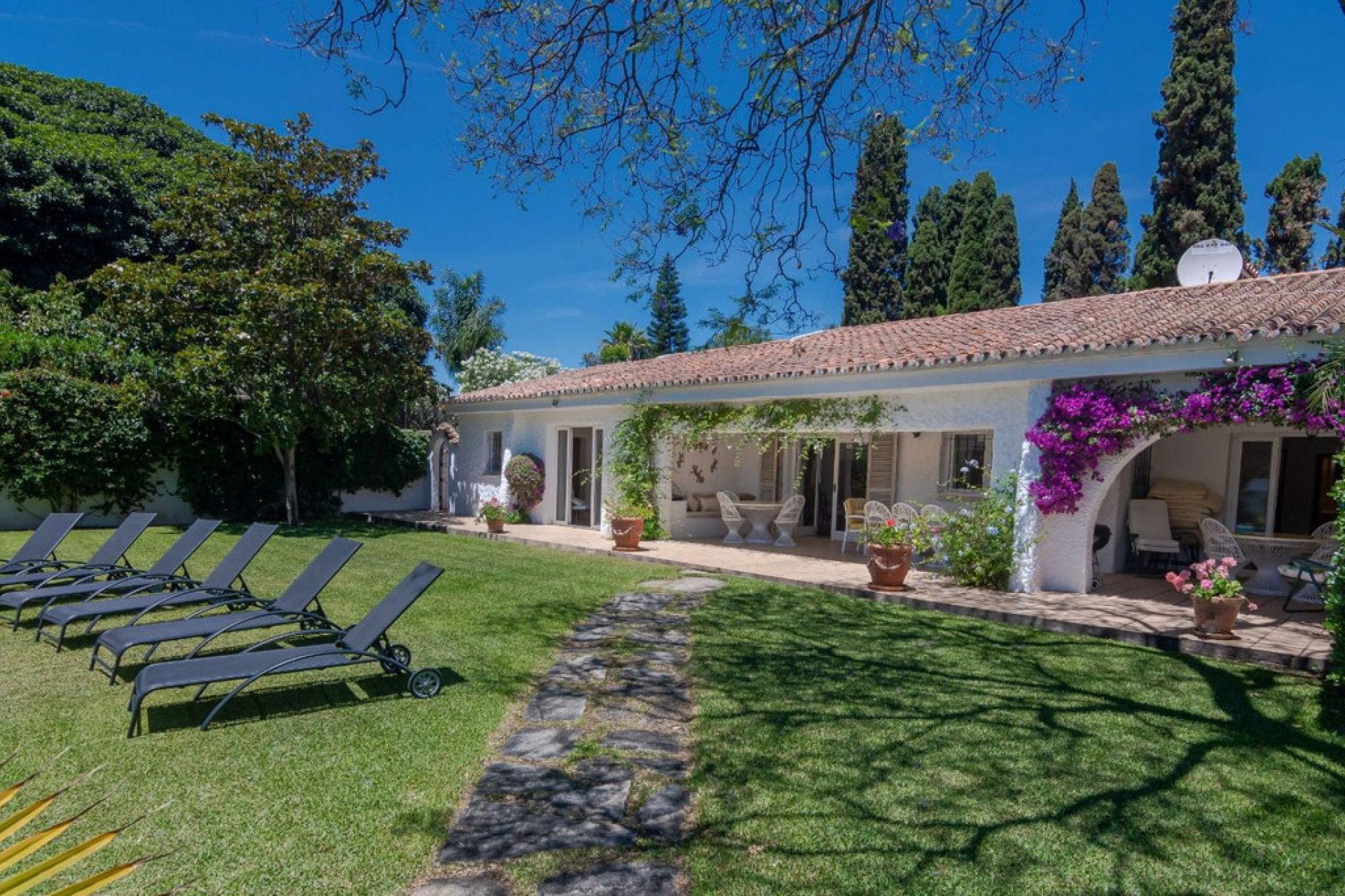 Reventa - House - Detached Villa - Marbella - Cortijo Blanco