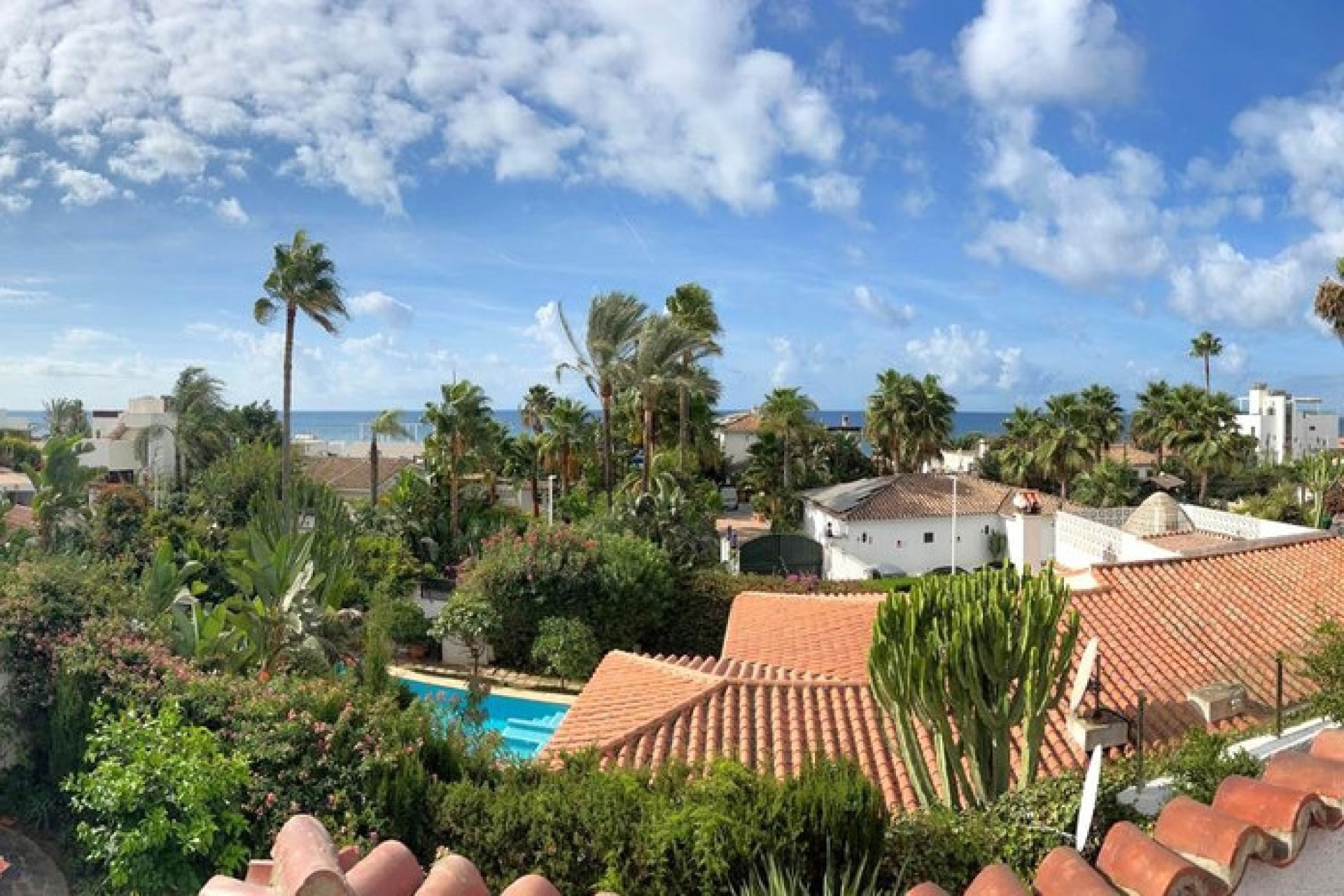 Reventa - House - Detached Villa - Marbella - Costabella