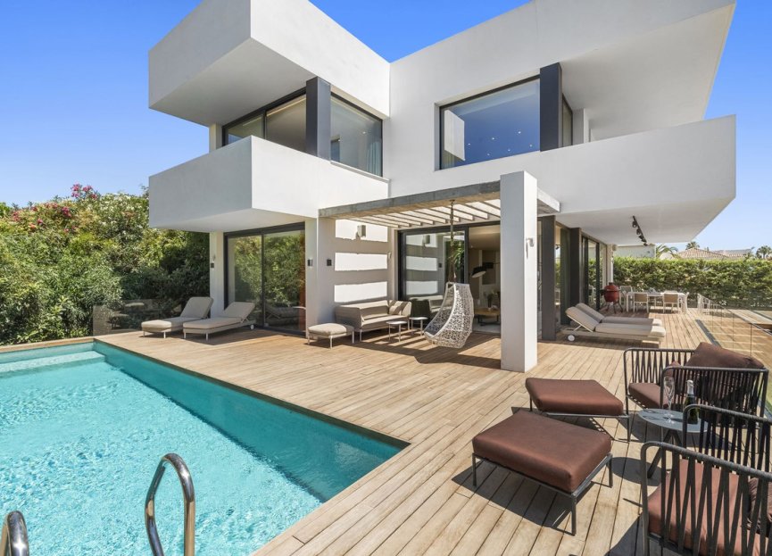 Reventa - House - Detached Villa - Marbella - Costabella