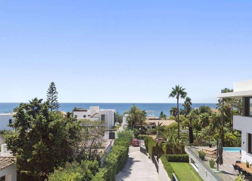 Reventa - House - Detached Villa - Marbella - Costabella