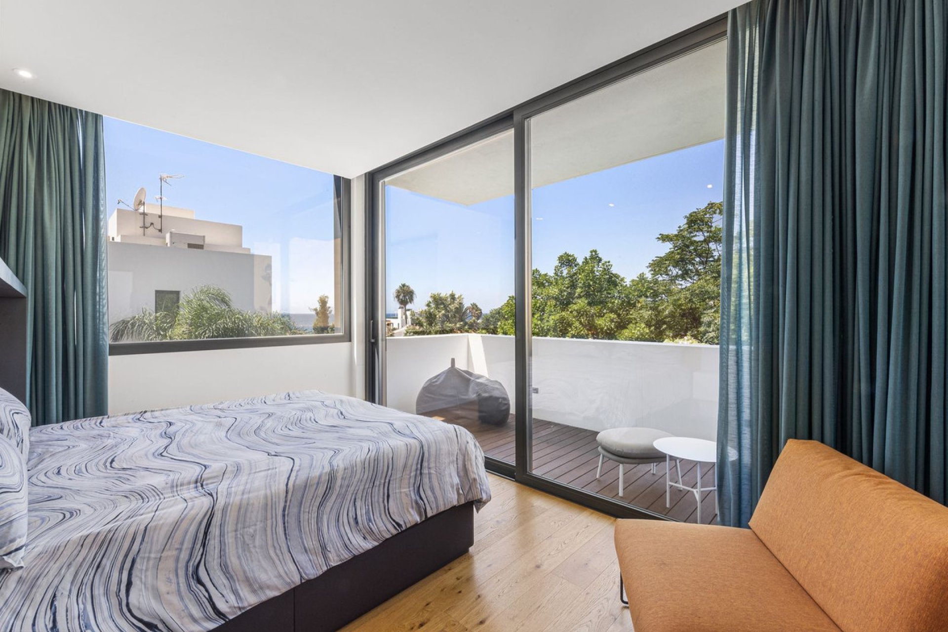 Reventa - House - Detached Villa - Marbella - Costabella