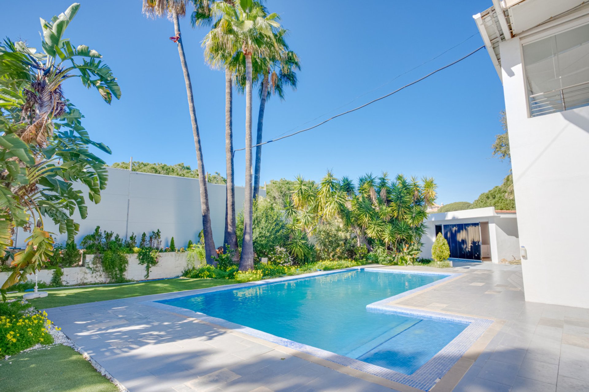 Reventa - House - Detached Villa - Marbella - Elviria