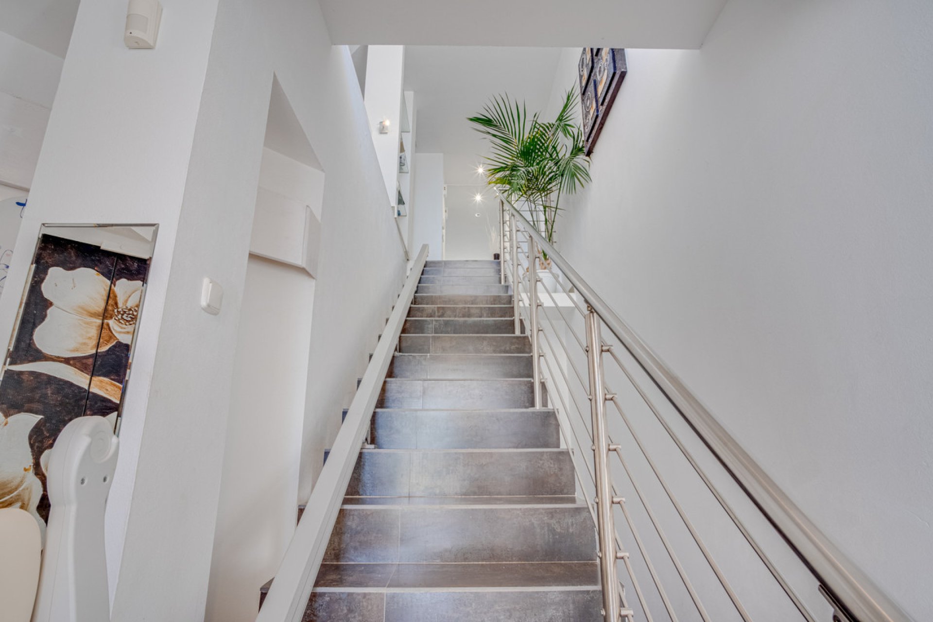 Reventa - House - Detached Villa - Marbella - Elviria