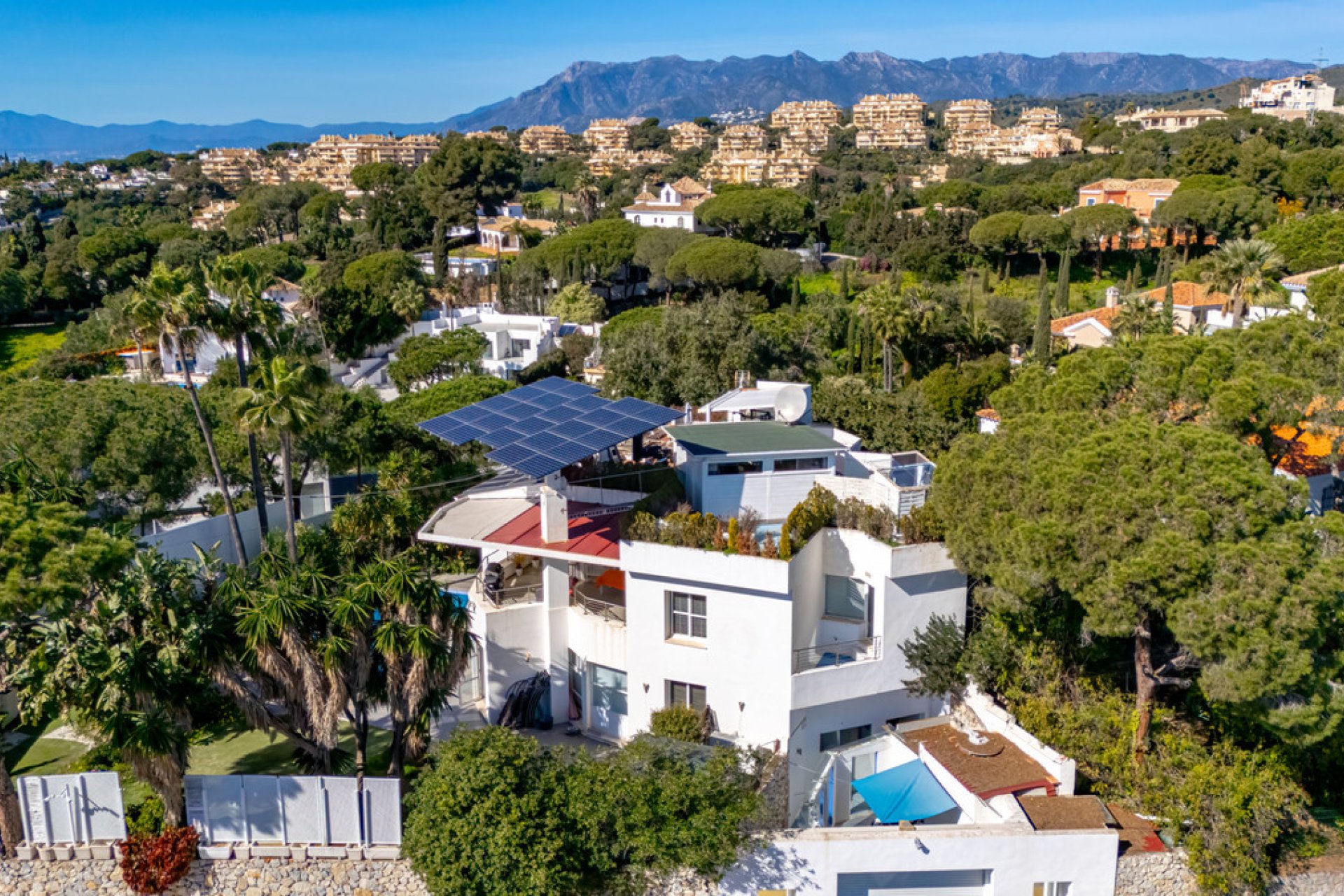 Reventa - House - Detached Villa - Marbella - Elviria