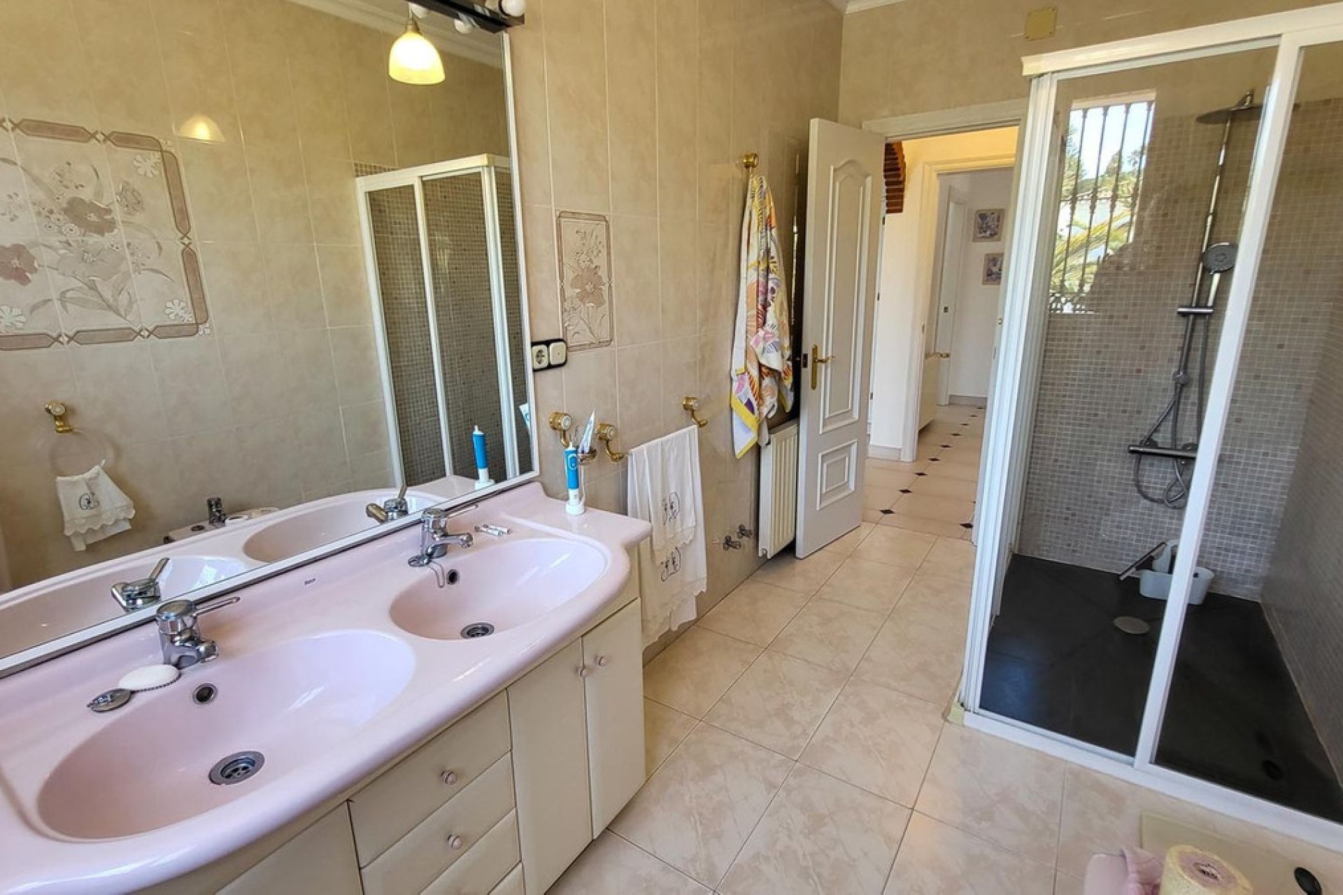 Reventa - House - Detached Villa - Marbella - Elviria