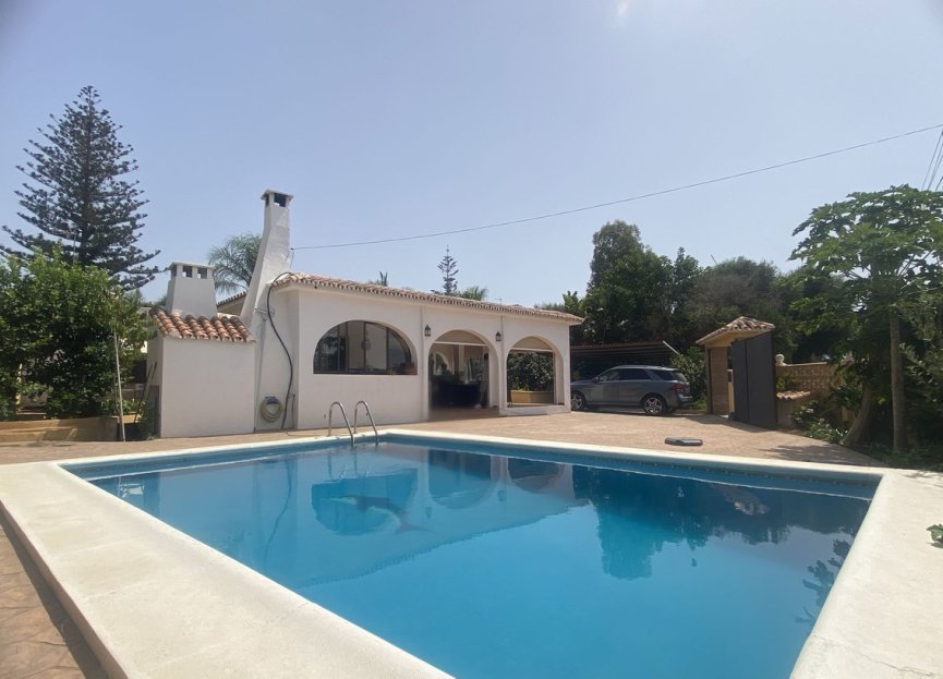 Reventa - House - Detached Villa - Marbella - Elviria