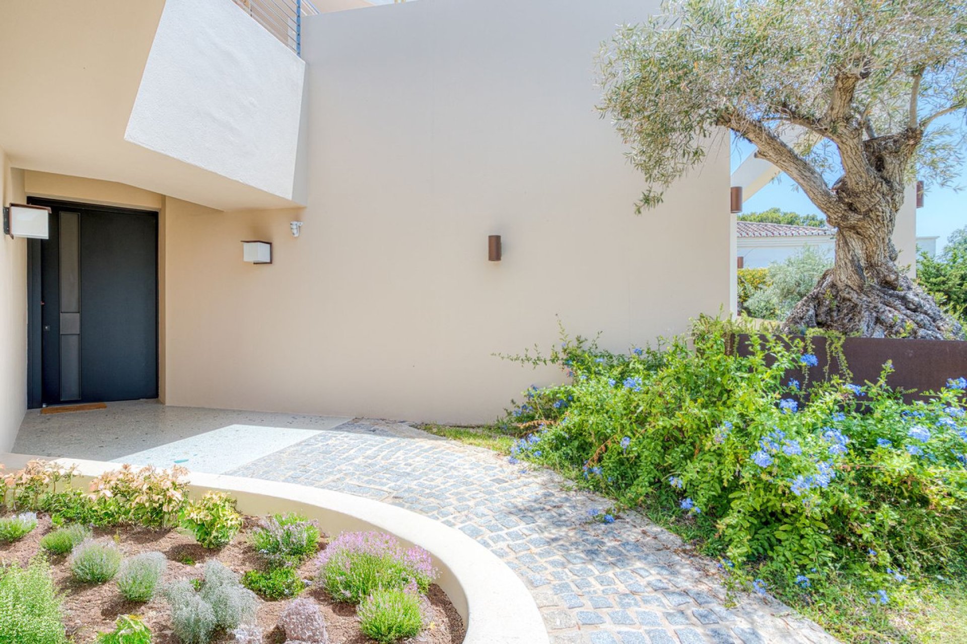 Reventa - House - Detached Villa - Marbella - Elviria