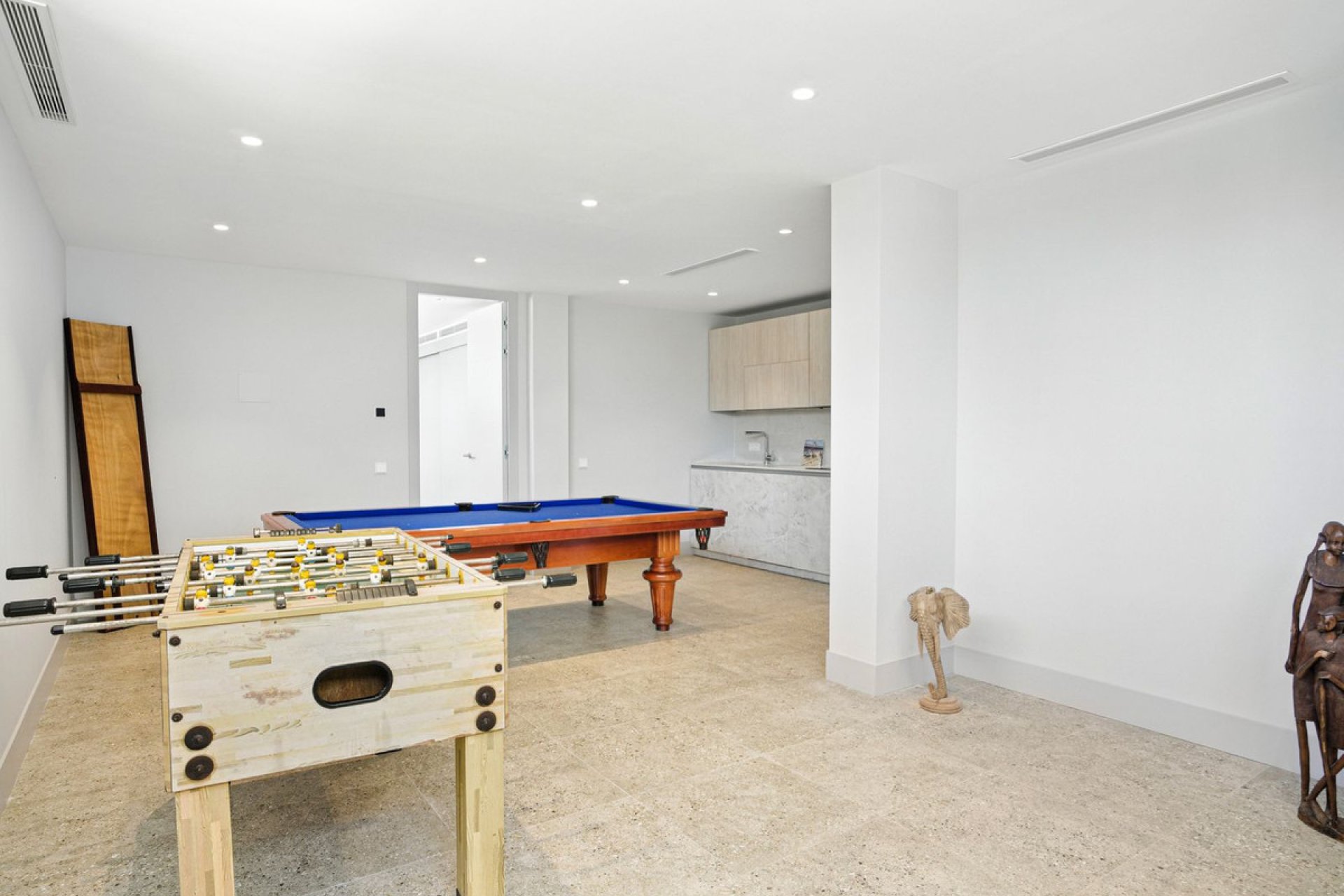 Reventa - House - Detached Villa - Marbella - Elviria