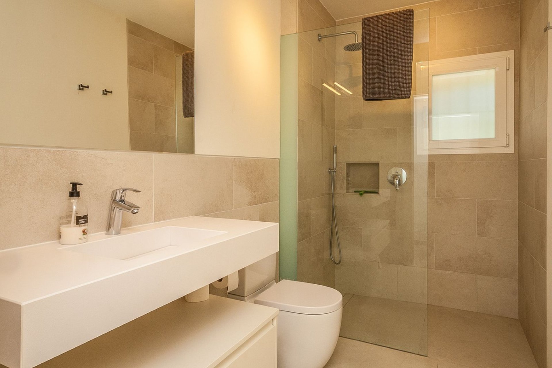 Reventa - House - Detached Villa - Marbella - Elviria