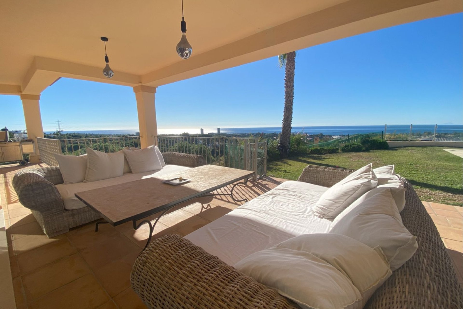 Reventa - House - Detached Villa - Marbella - Elviria