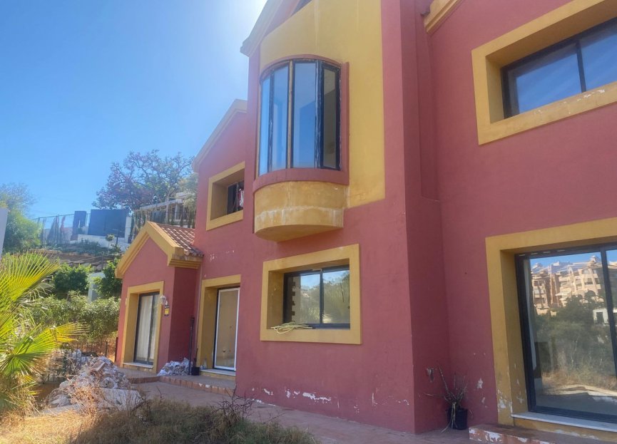 Reventa - House - Detached Villa - Marbella - Elviria