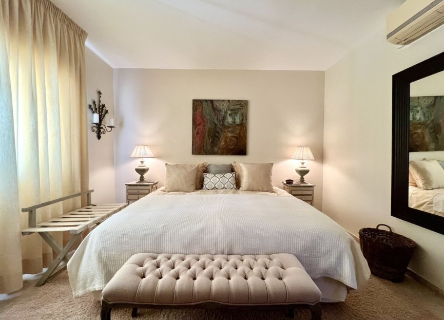 Reventa - House - Detached Villa - Marbella - Elviria