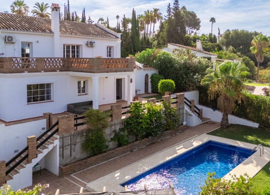 Reventa - House - Detached Villa - Marbella - Elviria