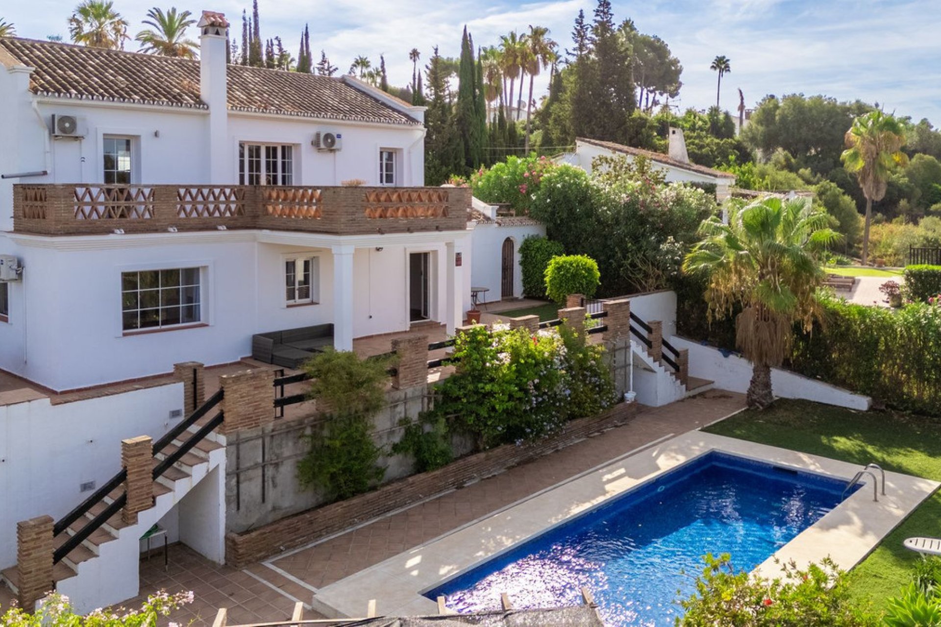 Reventa - House - Detached Villa - Marbella - Elviria