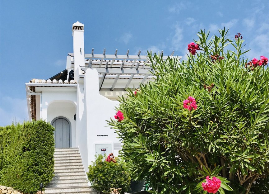 Reventa - House - Detached Villa - Marbella - Elviria