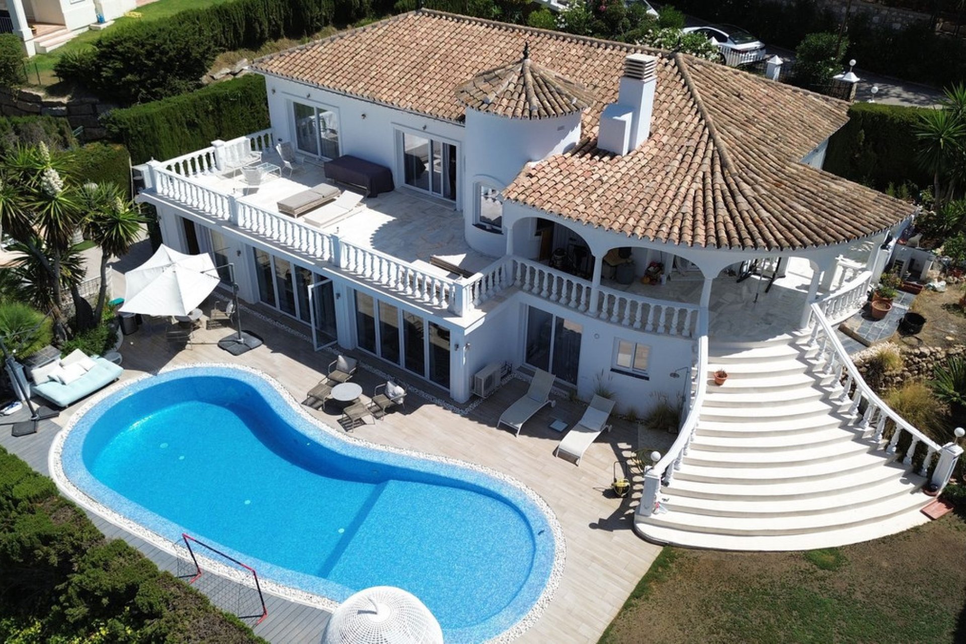 Reventa - House - Detached Villa - Marbella - Elviria