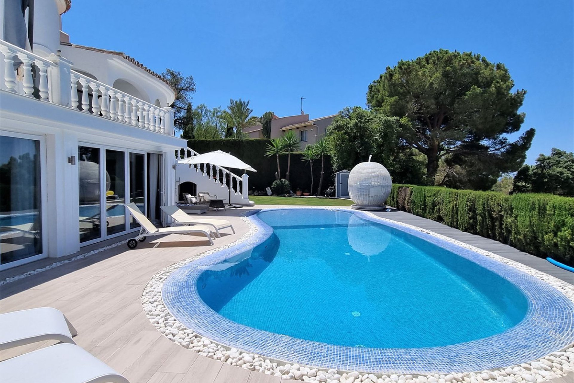 Reventa - House - Detached Villa - Marbella - Elviria