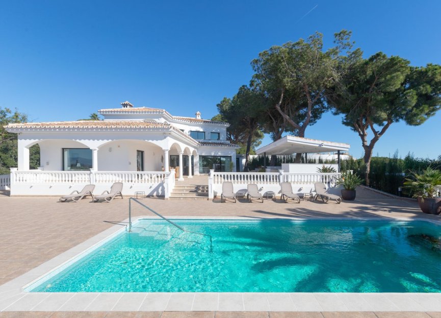 Reventa - House - Detached Villa - Marbella - Elviria