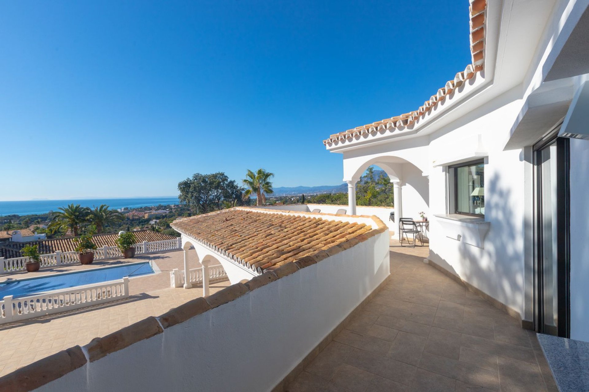 Reventa - House - Detached Villa - Marbella - Elviria